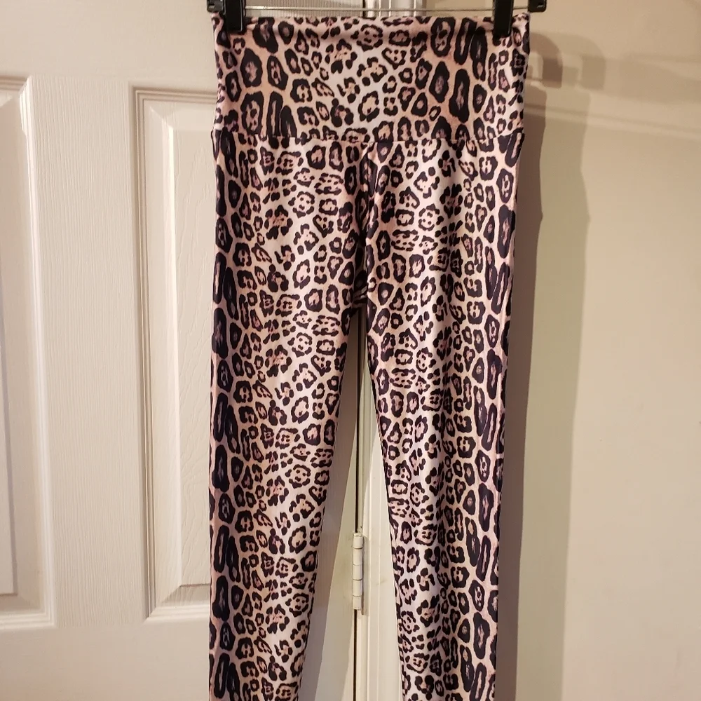 Onzie Mamba PythonHIGH RISE LEGGING - LEOPARD - Picture 7 of 12